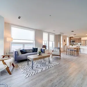 New Ocean Bay New Luxury Sleeps 5 Parking, Coffee, Ac Holiday home Halifax