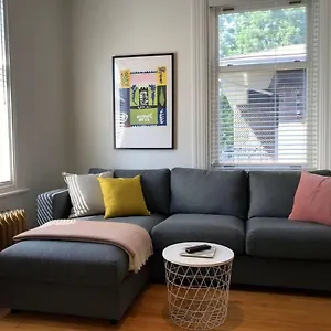 Jules & Jim Apartment Montreal