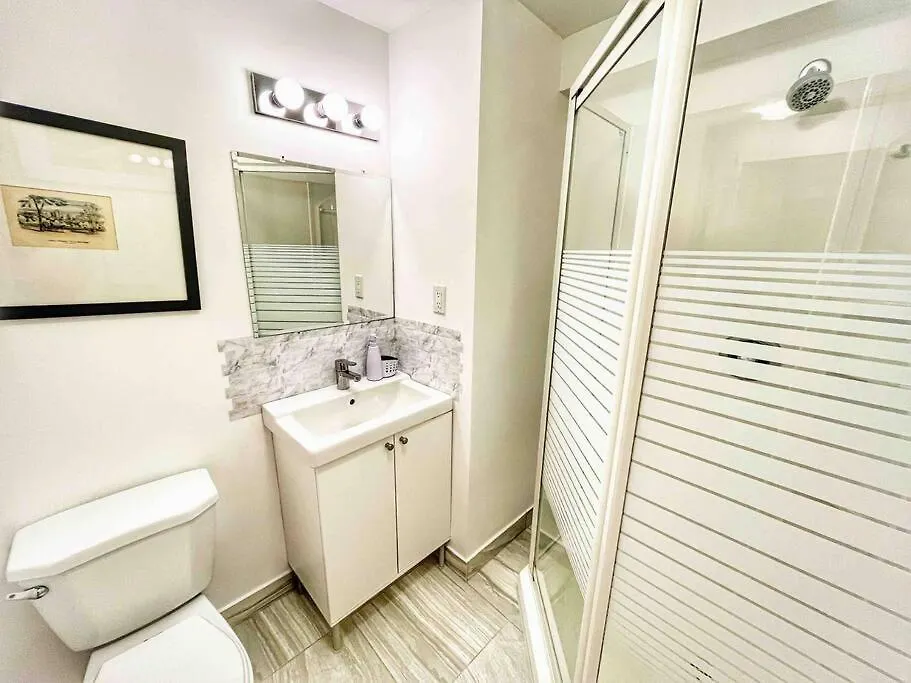 Beach Studio With Private Detached Bathroom Toronto Apartment