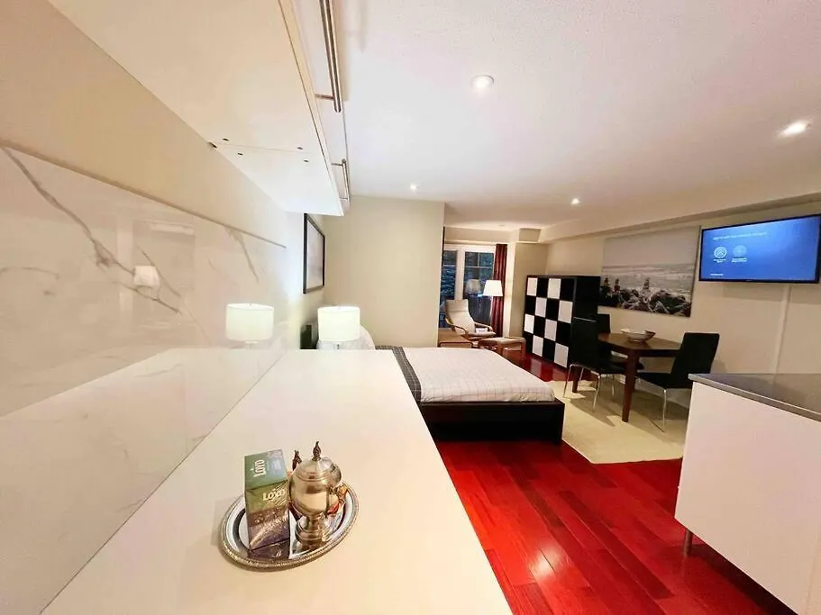 Apartment Beach Studio With Private Detached Bathroom Toronto Canada