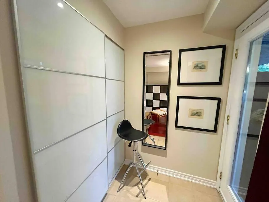 Beach Studio With Private Detached Bathroom Toronto 0*,